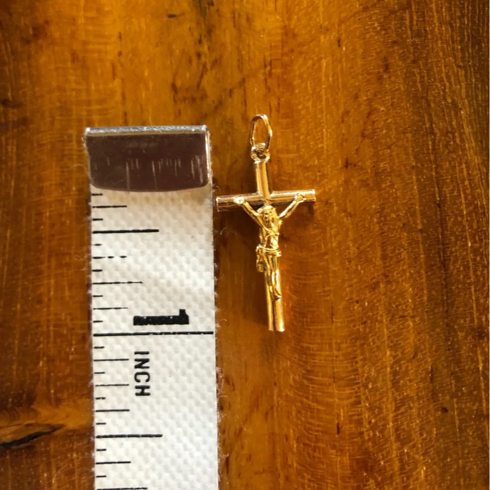 Vintage 18K Portuguese Gold Crucifix Cross Pendant Charm - Picture 5 of 7